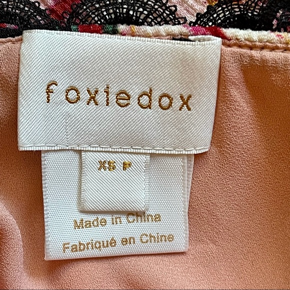 ๐ NWT Anthro Floral Foxidox w/Black Lace & Adjustable Straps - XS P - Picture 10 of 11